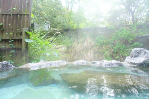 温泉療法とは？具体的な方法とおすすめ施設を解説